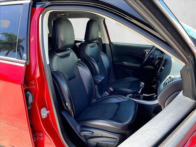 Used 2018 Jeep Compass Latitude w/ Popular Equipment Group image 9