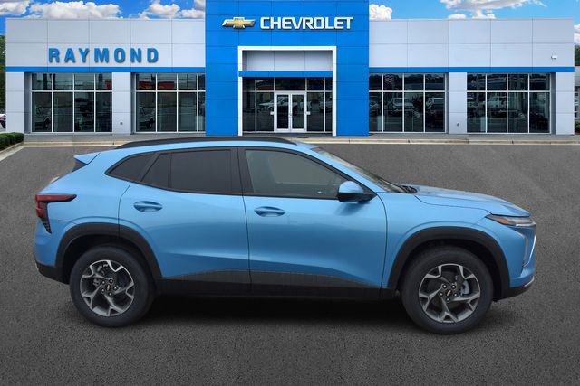 New 2026 Chevrolet Trax LT w/ LPO, Blackout Package video 2