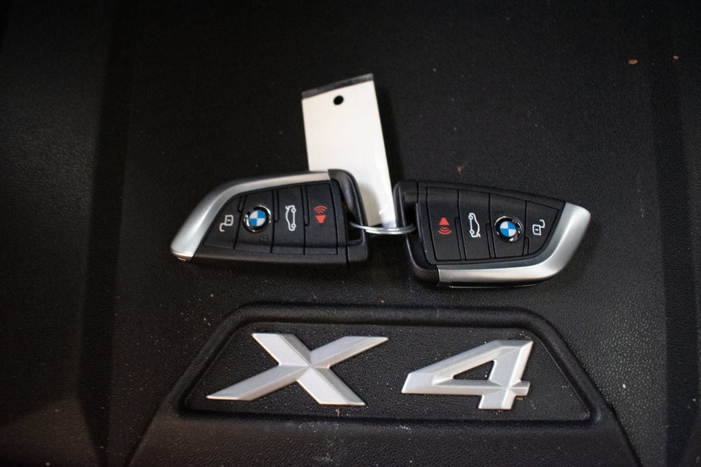 Certified 2025 BMW X4 xDrive30i w/ Premium Package AWD/4WD image 27