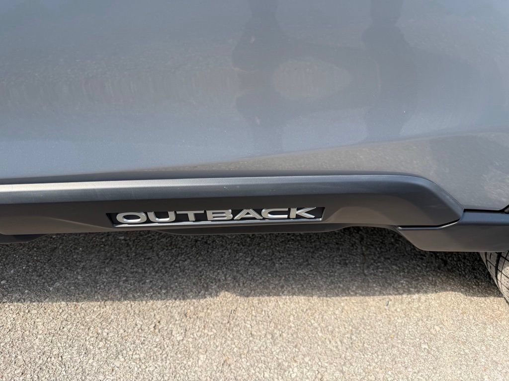 Used 2023 Subaru Outback Onyx Edition AWD/4WD image 9