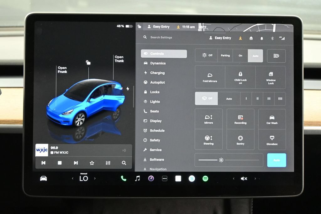 Used 2024 Tesla Model Y Long Range AWD/4WD image 7