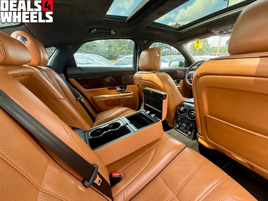 Used 2012 Jaguar XJ RWD image 32