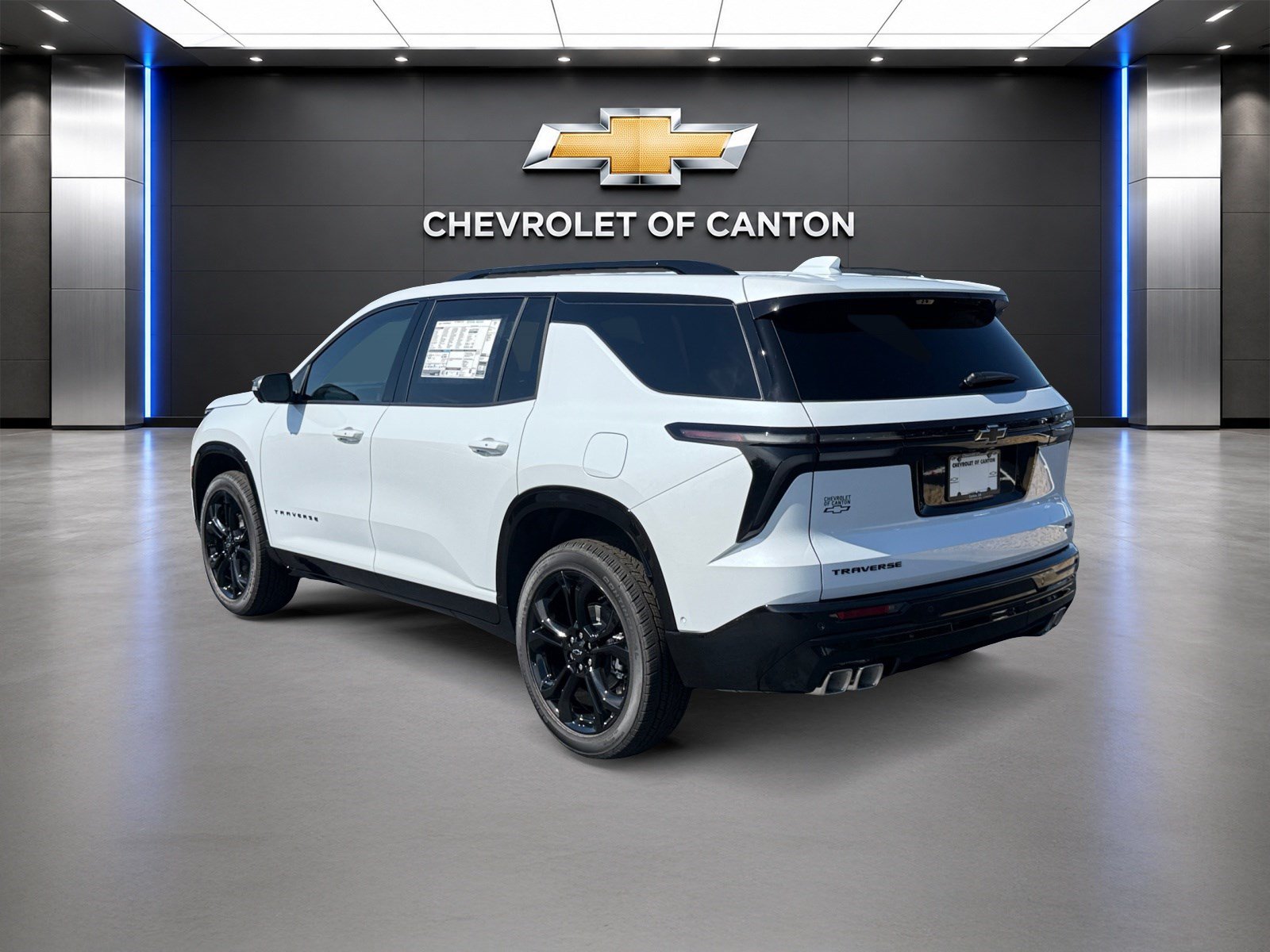 New 2027 Chevrolet Traverse RS w/ LPO, Floor Liner Package FWD image 7