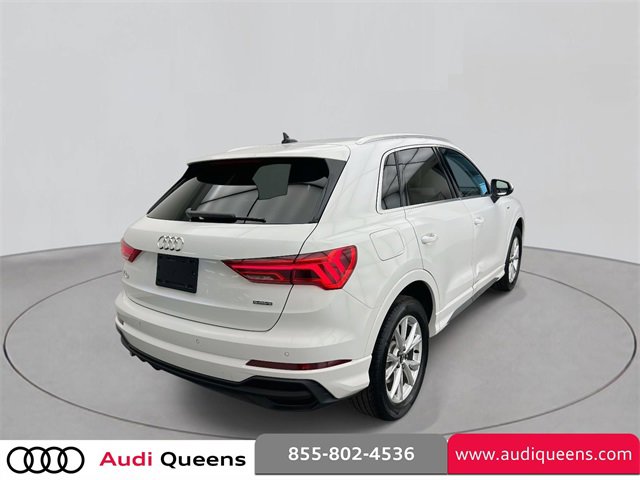 Used 2023 Audi Q3 2.0T Premium w/ Convenience Package image 5
