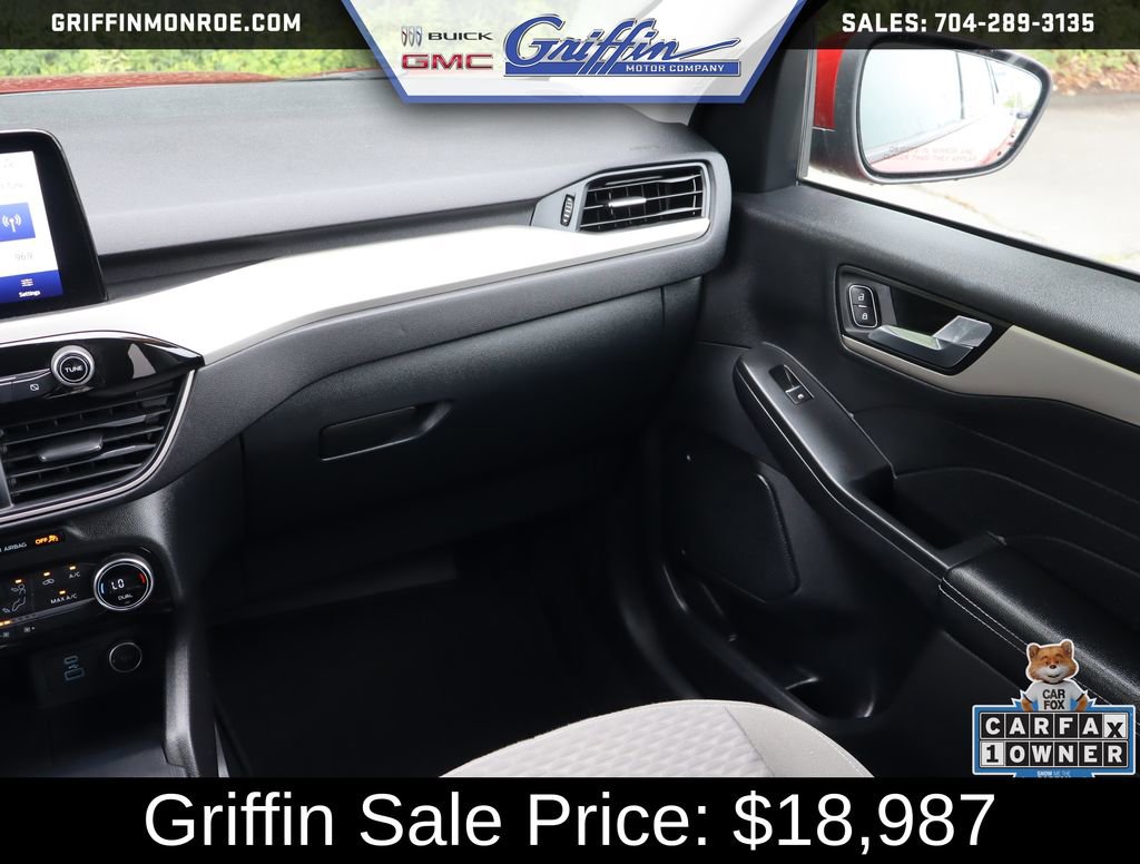 Used 2021 Ford Escape SE w/ Convenience Package FWD image 17