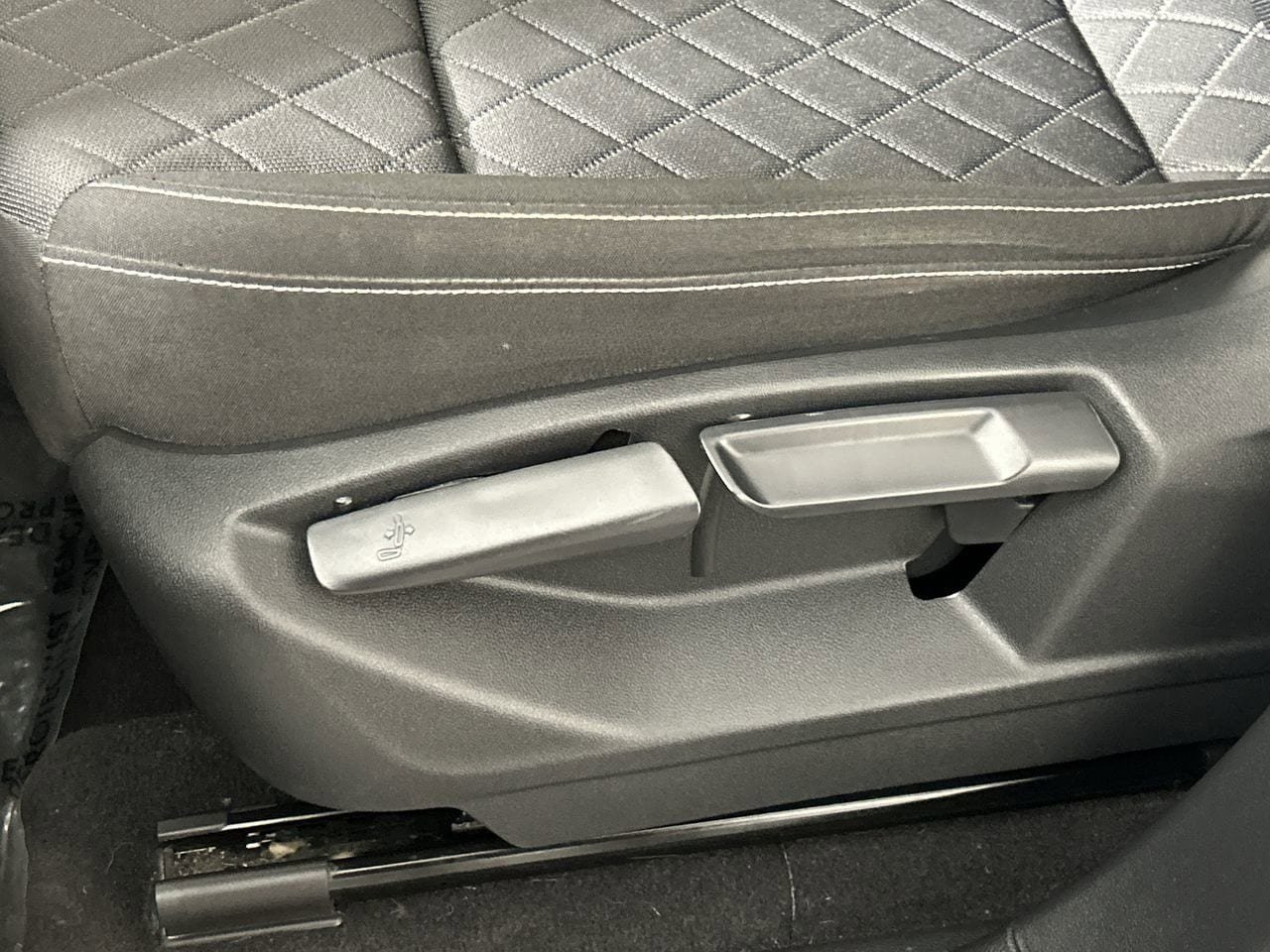 Used 2021 Volkswagen Atlas S FWD image 19
