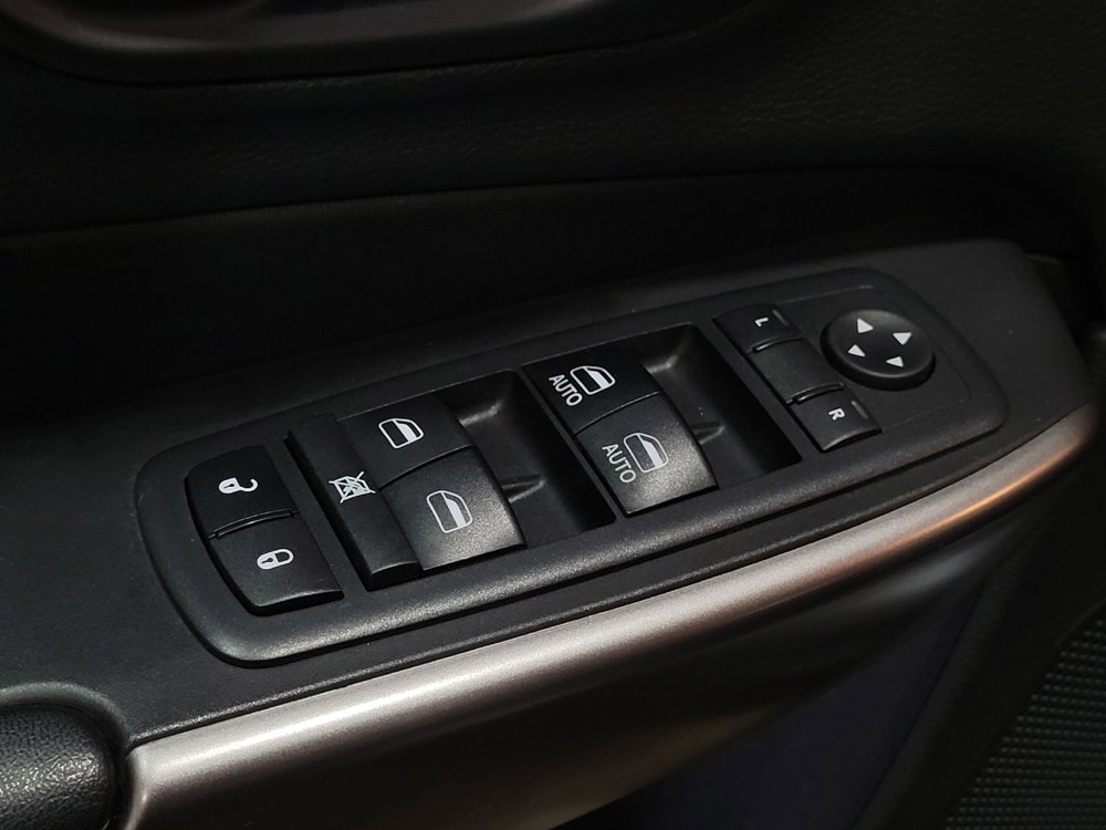 Used 2019 Jeep Cherokee Limited AWD/4WD image 27