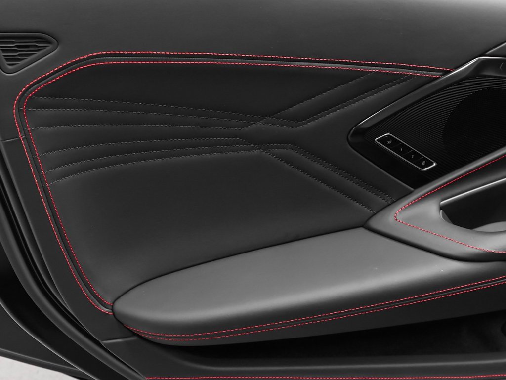 Used 2025 Chevrolet Corvette Z06 image 66