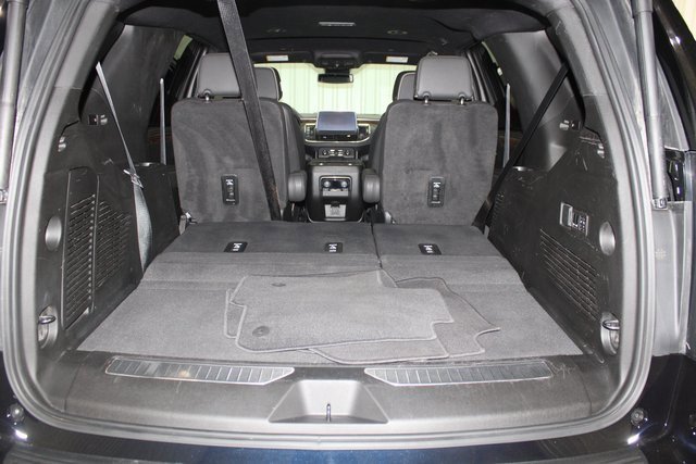 Used 2023 Chevrolet Tahoe Premier image 8