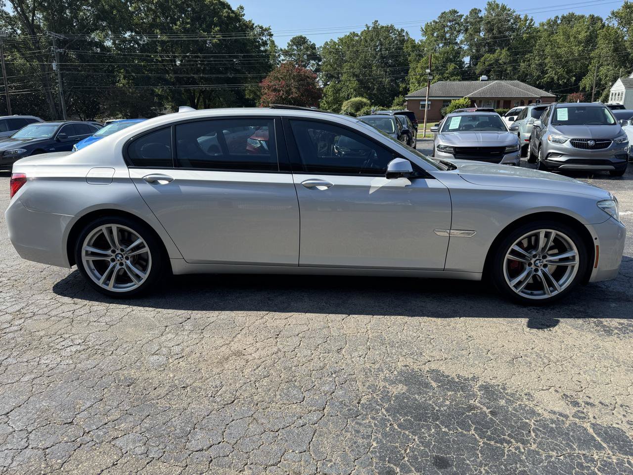 Used 2015 BMW 750Li RWD image 6