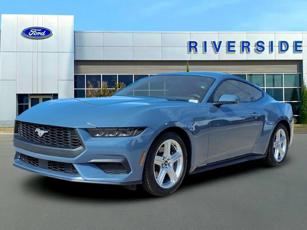Used 2026 Ford Mustang Premium RWD image 3