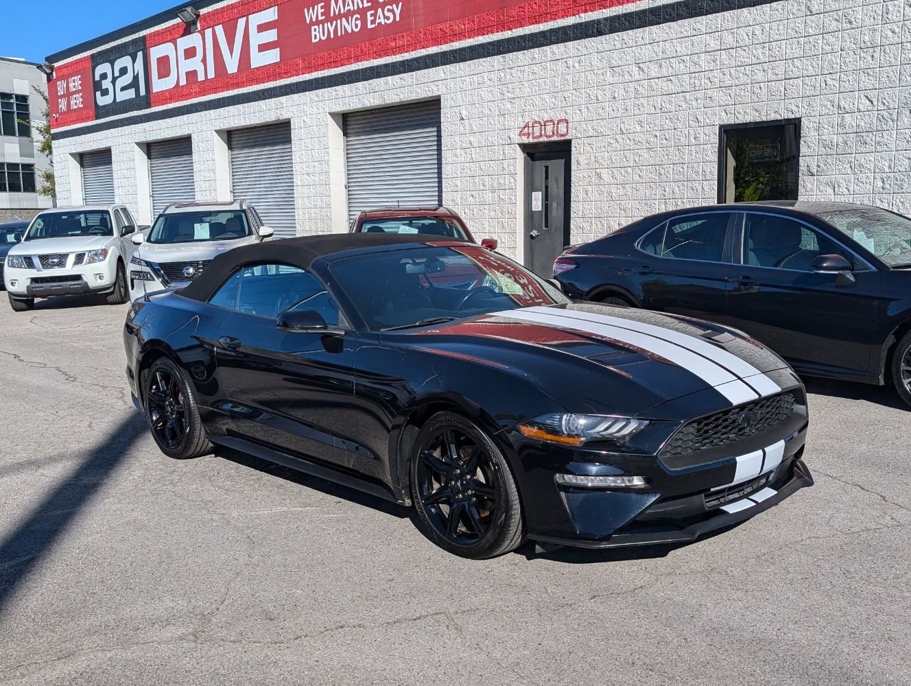 Used 2018 Ford Mustang Premium w/ Black Accent Package image 4