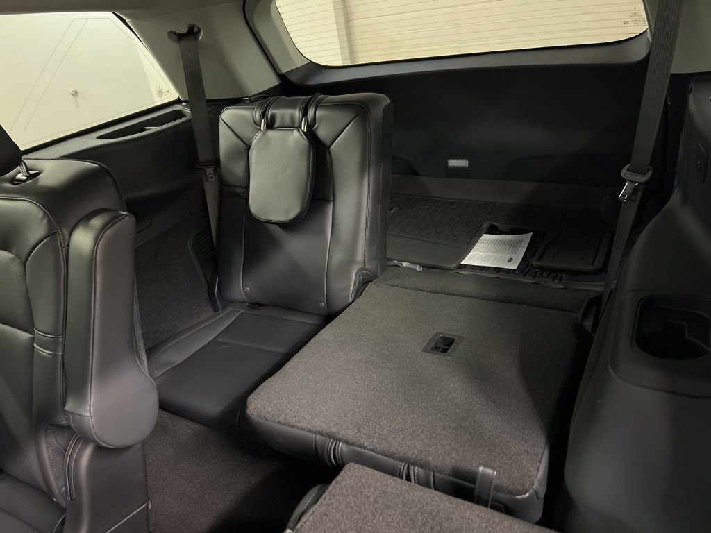 Used 2026 Lincoln Aviator AWD image 32