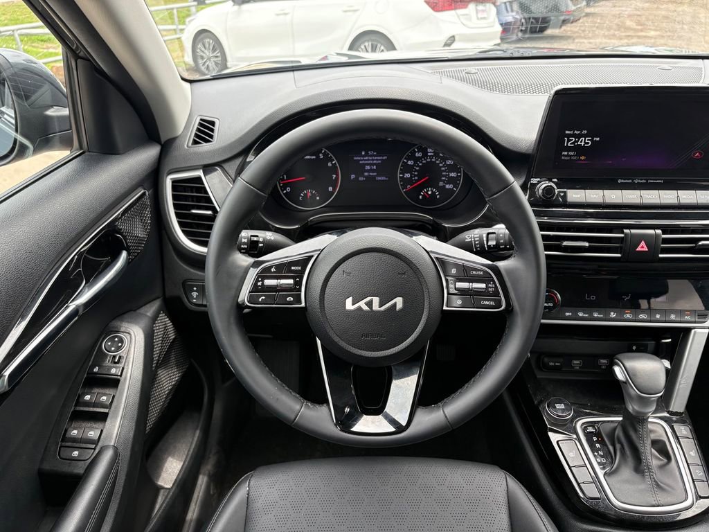 Certified 2023 Kia Seltos EX AWD/4WD image 17