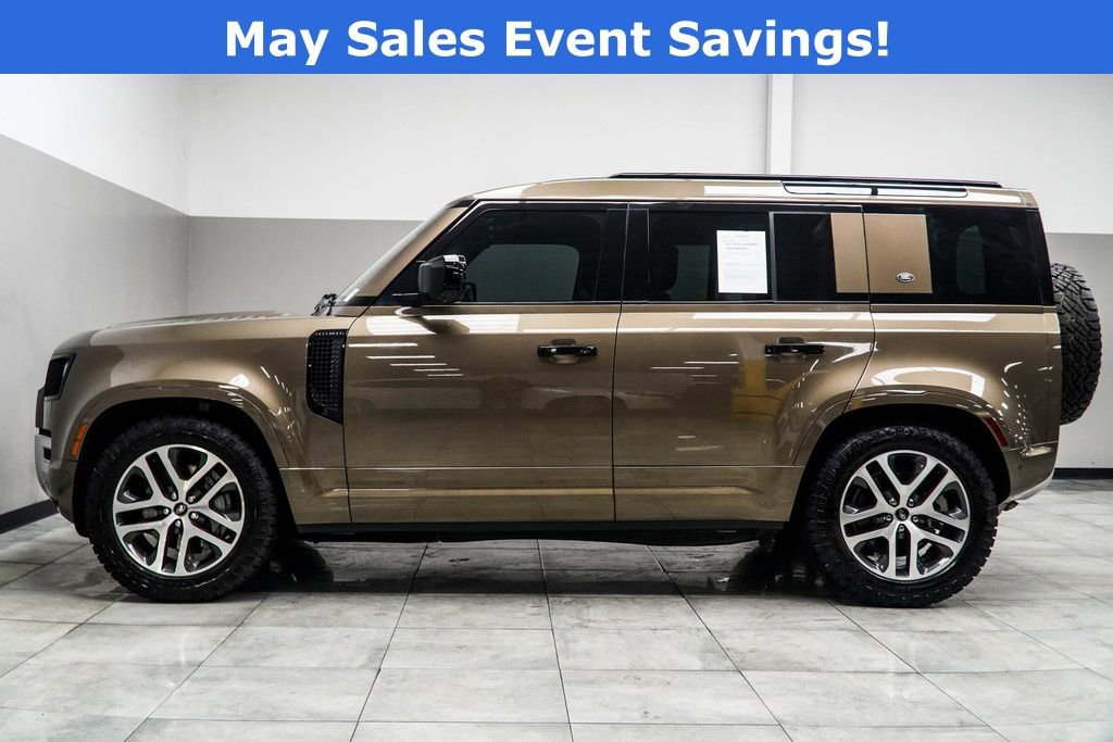 Used 2022 Land Rover Defender 110 XS Edition AWD/4WD image 9