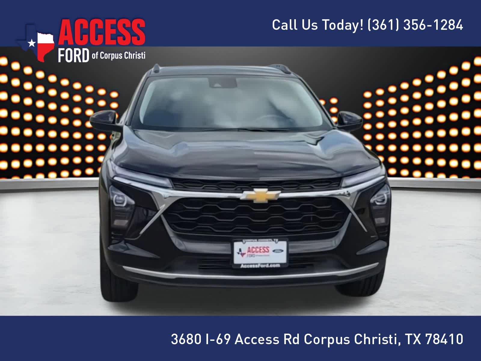 Used 2025 Chevrolet Trax LT FWD image 3