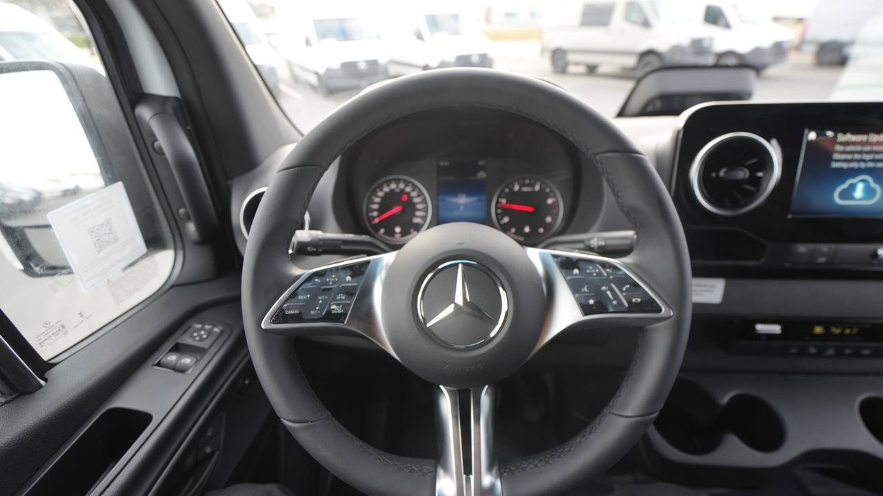 New 2026 Mercedes-Benz Sprinter 2500 image 15