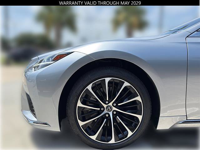 Used 2023 Lexus LS 500 w/ Luxury Package RWD image 5