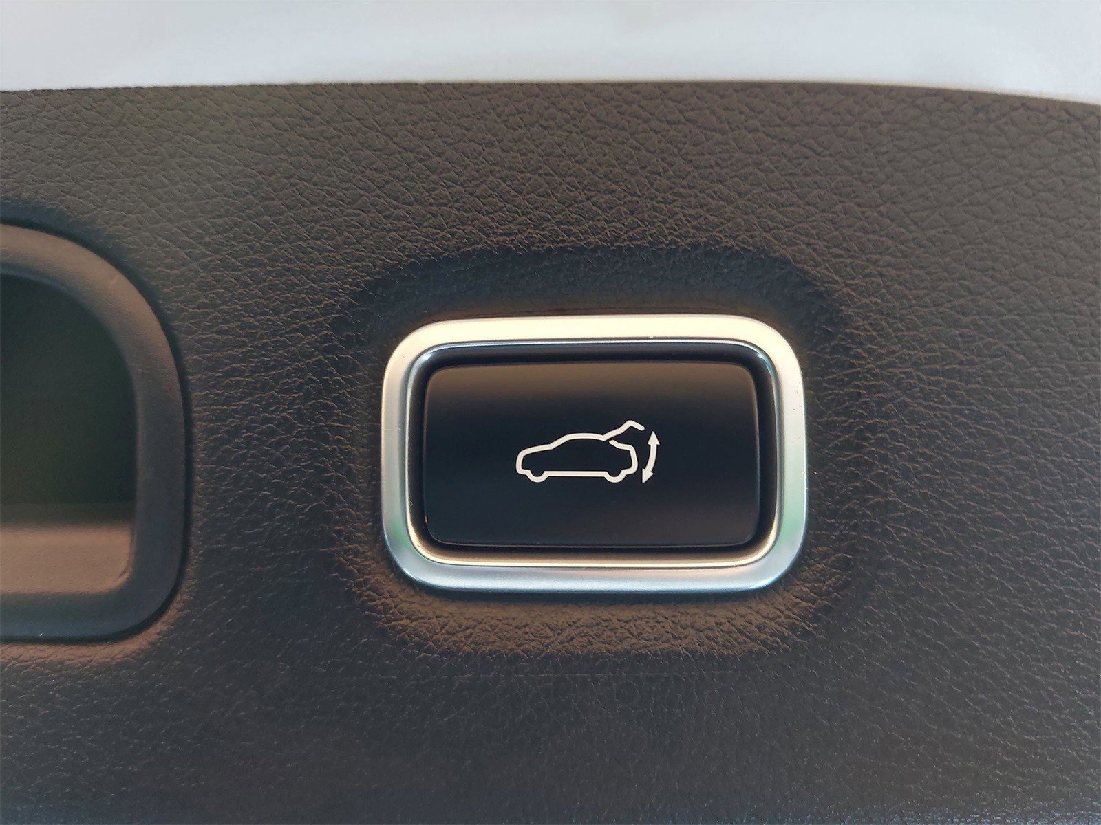 Used 2022 Kia Stinger GT2 w/ Scorpion Package image 13