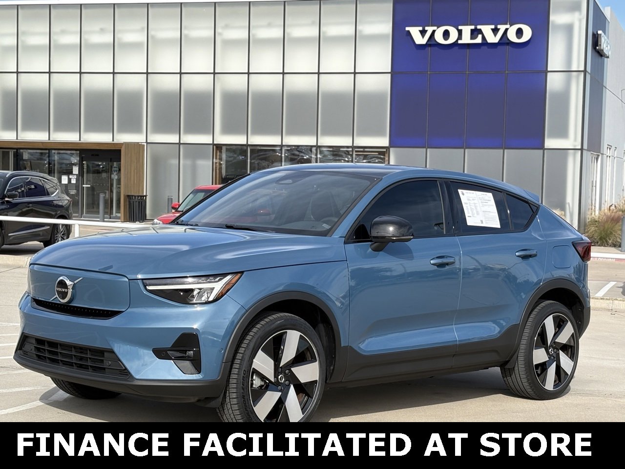 Certified 2023 Volvo C40 P8 Recharge Plus w/ Protection Package Premier image 5