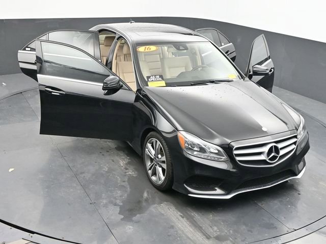 Used 2016 Mercedes-Benz E 350 4MATIC Sedan image 56