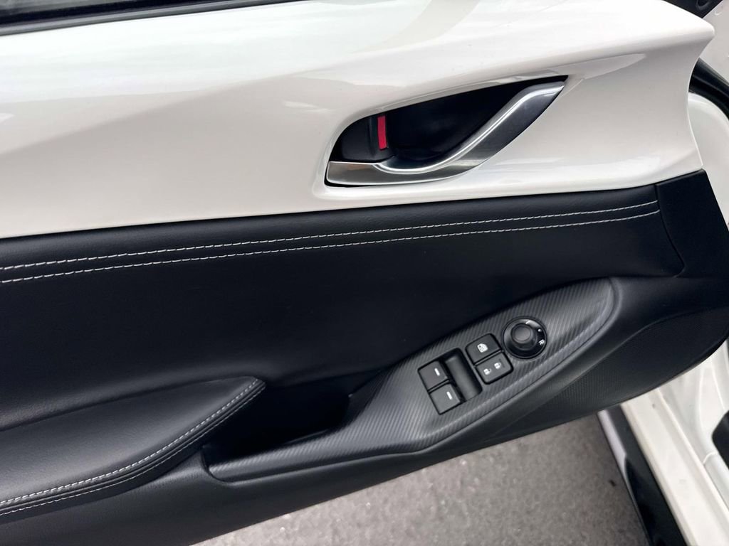 Certified 2025 MAZDA MX-5 Miata RF Club image 9