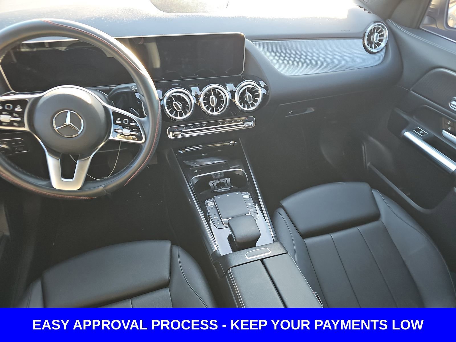 Used 2021 Mercedes-Benz GLA 250 4MATIC w/ Premium Package image 15