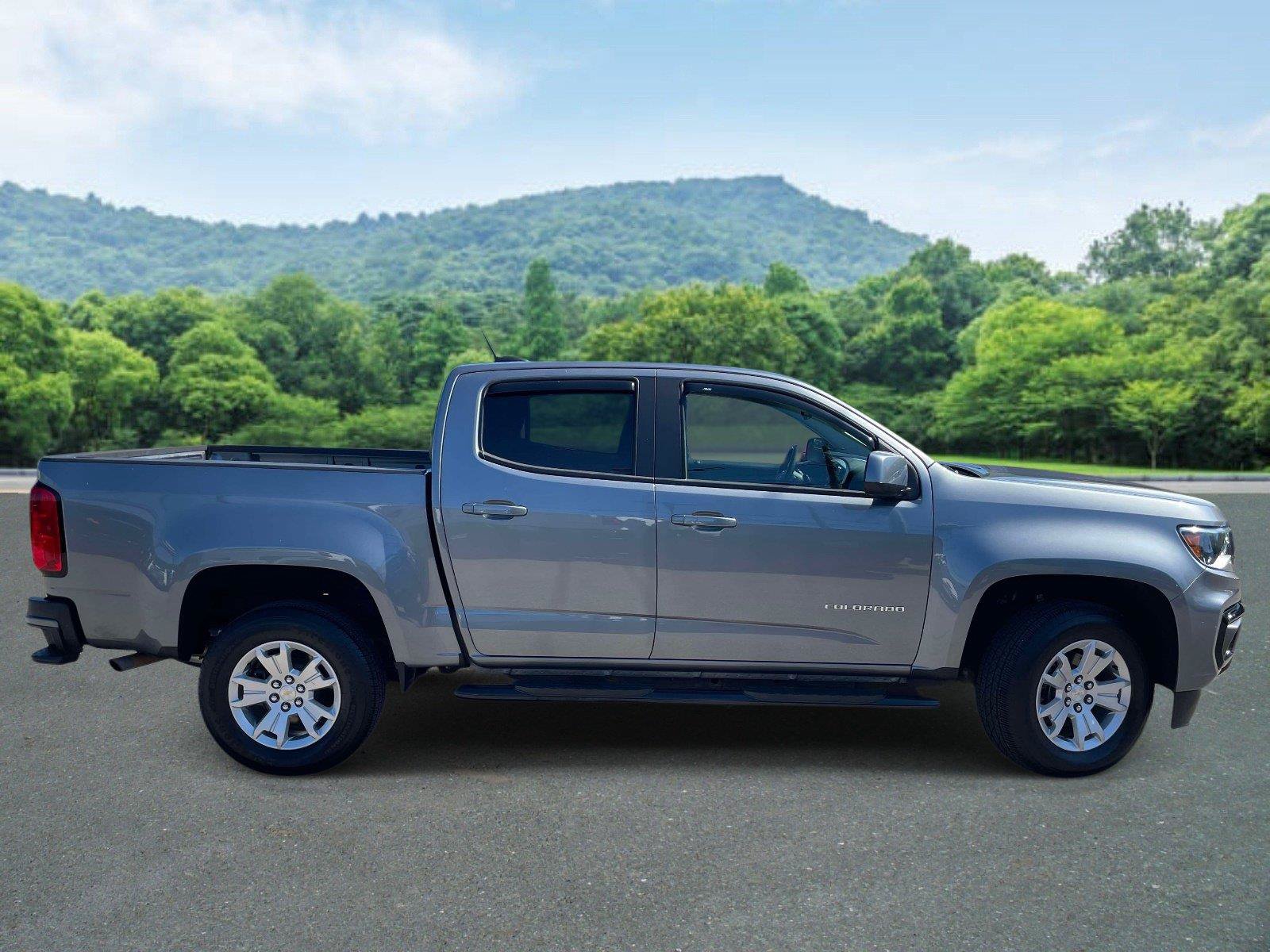 Used 2021 Chevrolet Colorado LT w/ LT Convenience Package RWD image 2