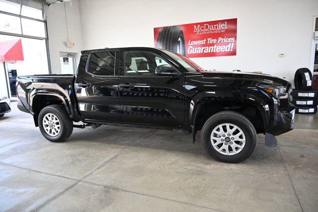 Used 2024 Toyota Tacoma SR w/ SR Upgrade Package image 4