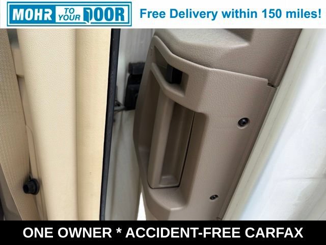 Used 2010 Chrysler Town & Country Limited w/ Entertainment Group #3 FWD image 38