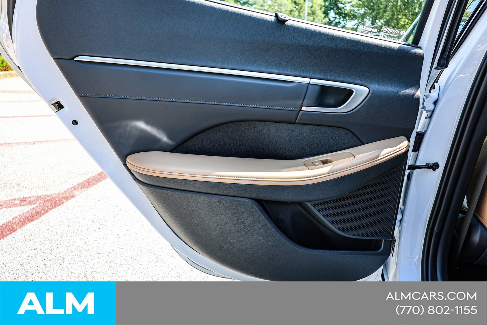 Used 2025 Hyundai Sonata Limited FWD image 42