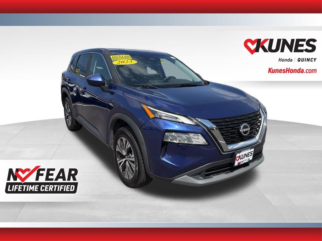 Used 2023 Nissan Rogue SV image 1