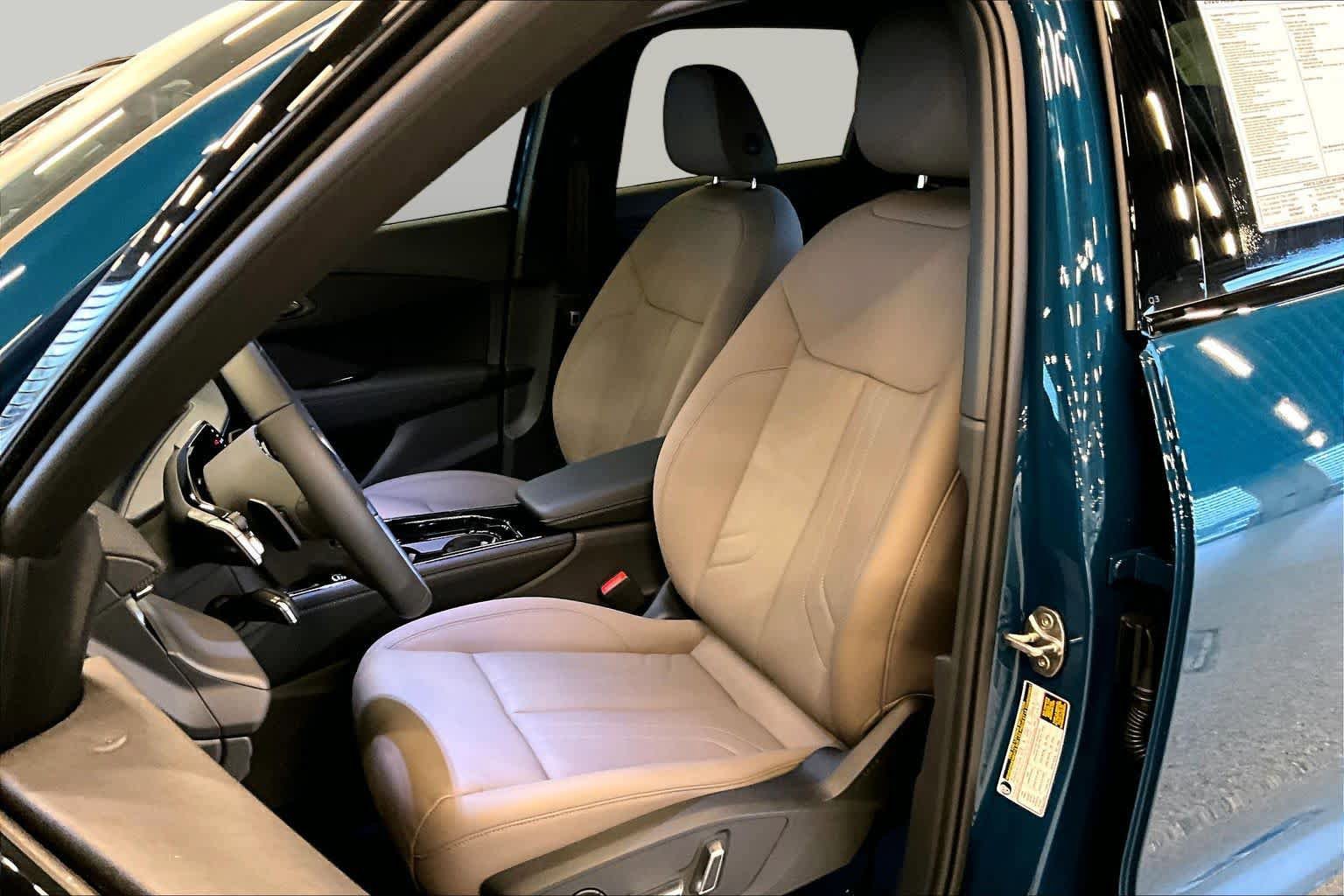 New 2026 Audi Q3 quattro 2.0T AWD/4WD image 9