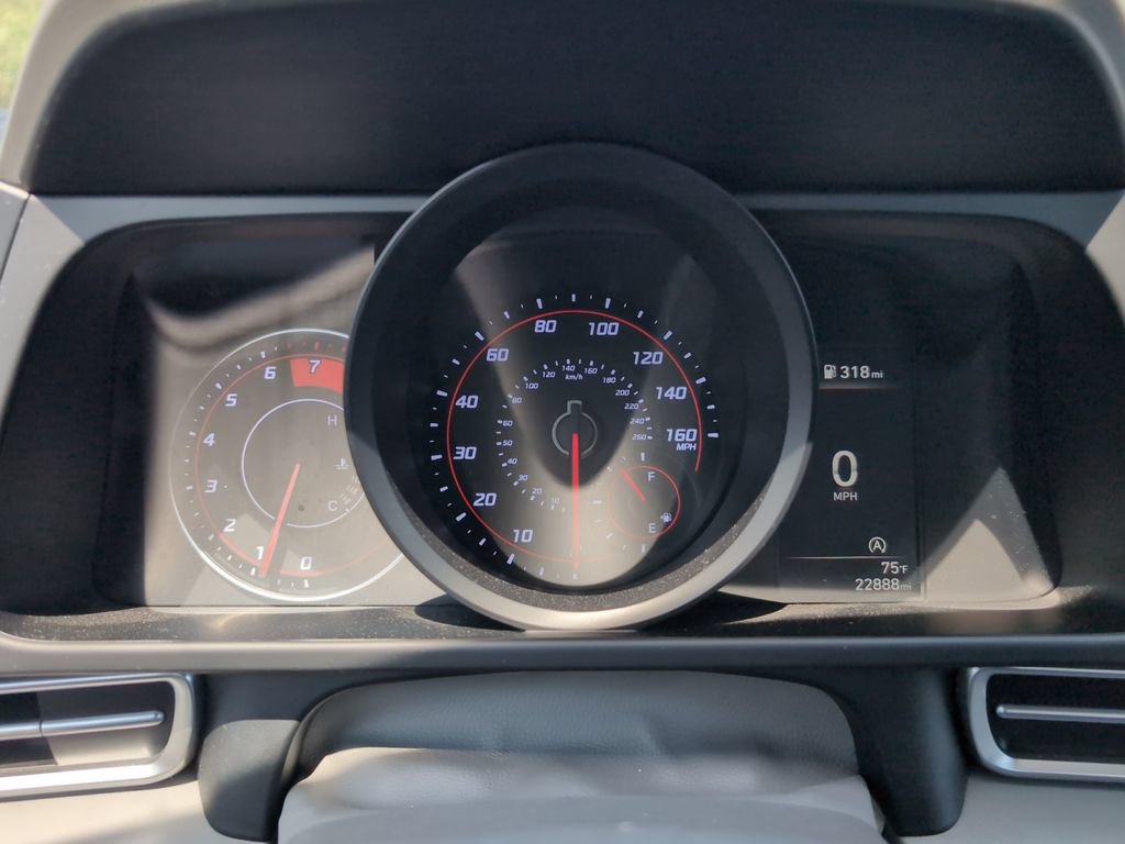Used 2021 Hyundai Elantra SE FWD image 13