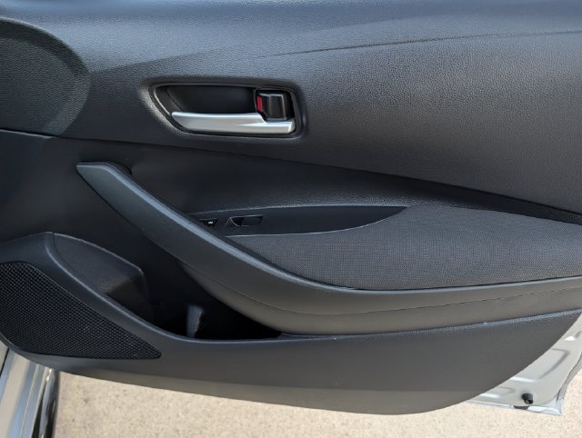 Used 2026 Toyota Corolla SE FWD image 33