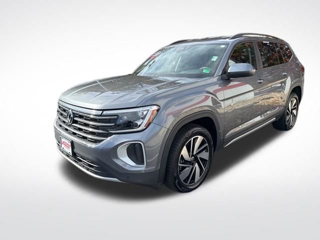 Used 2024 Volkswagen Atlas SE image 3
