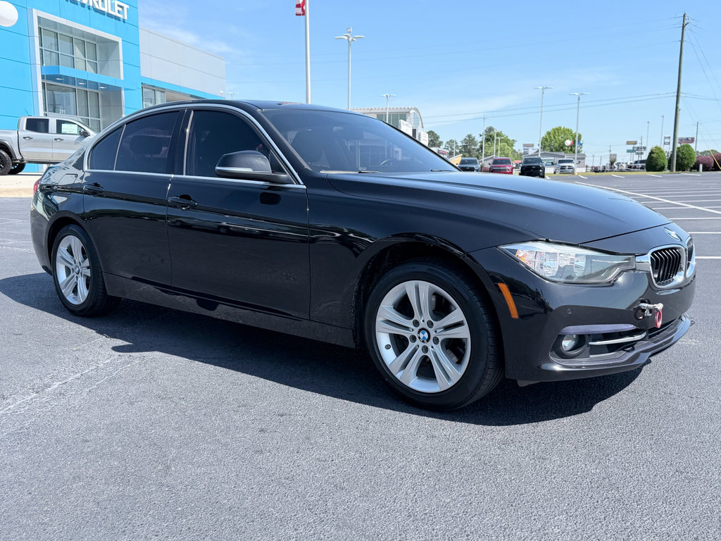 Used 2017 BMW 330i Sedan RWD image 2