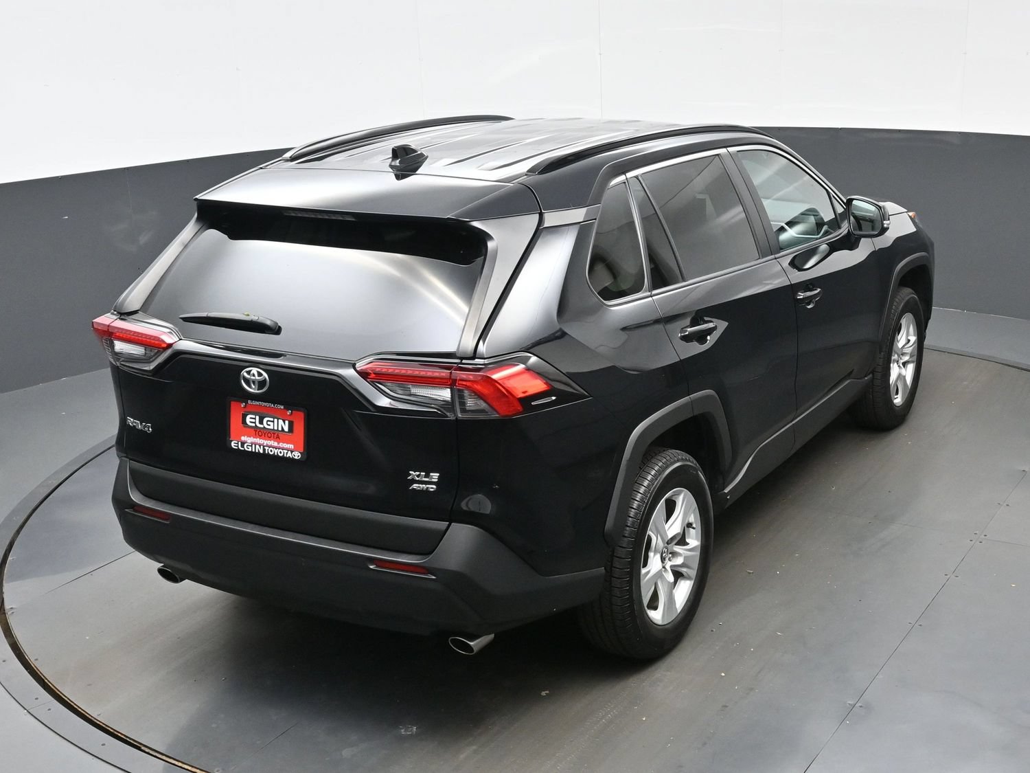 Used 2020 Toyota RAV4 XLE AWD/4WD image 39