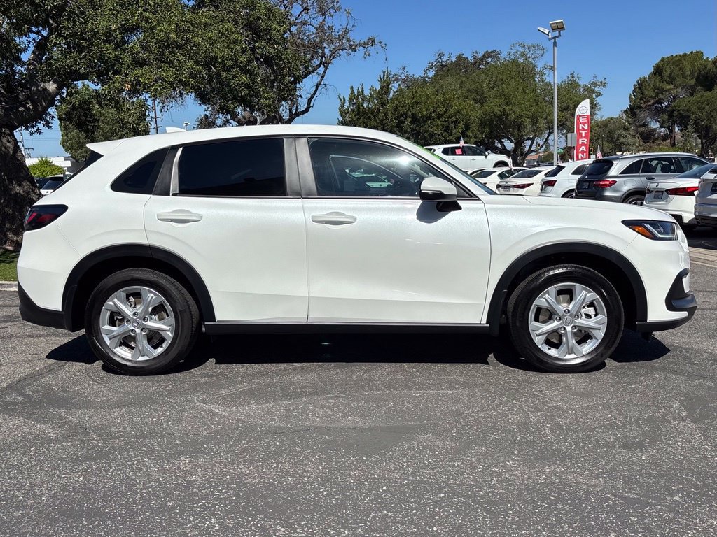 Used 2025 Honda HR-V LX image 2