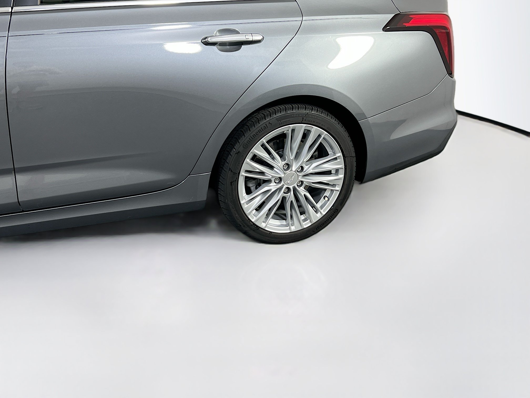 Used 2020 Cadillac CT4 Premium Luxury RWD image 28