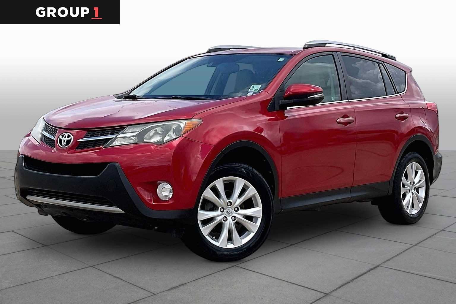 Used 2015 Toyota RAV4 Limited w/ Technology Package FWD video 1