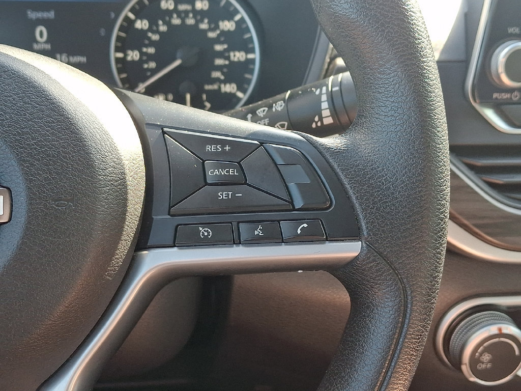 Used 2025 Nissan Altima 2.5 SV AWD/4WD image 21