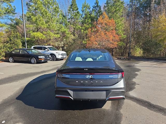 New 2026 Hyundai Sonata SE FWD image 15