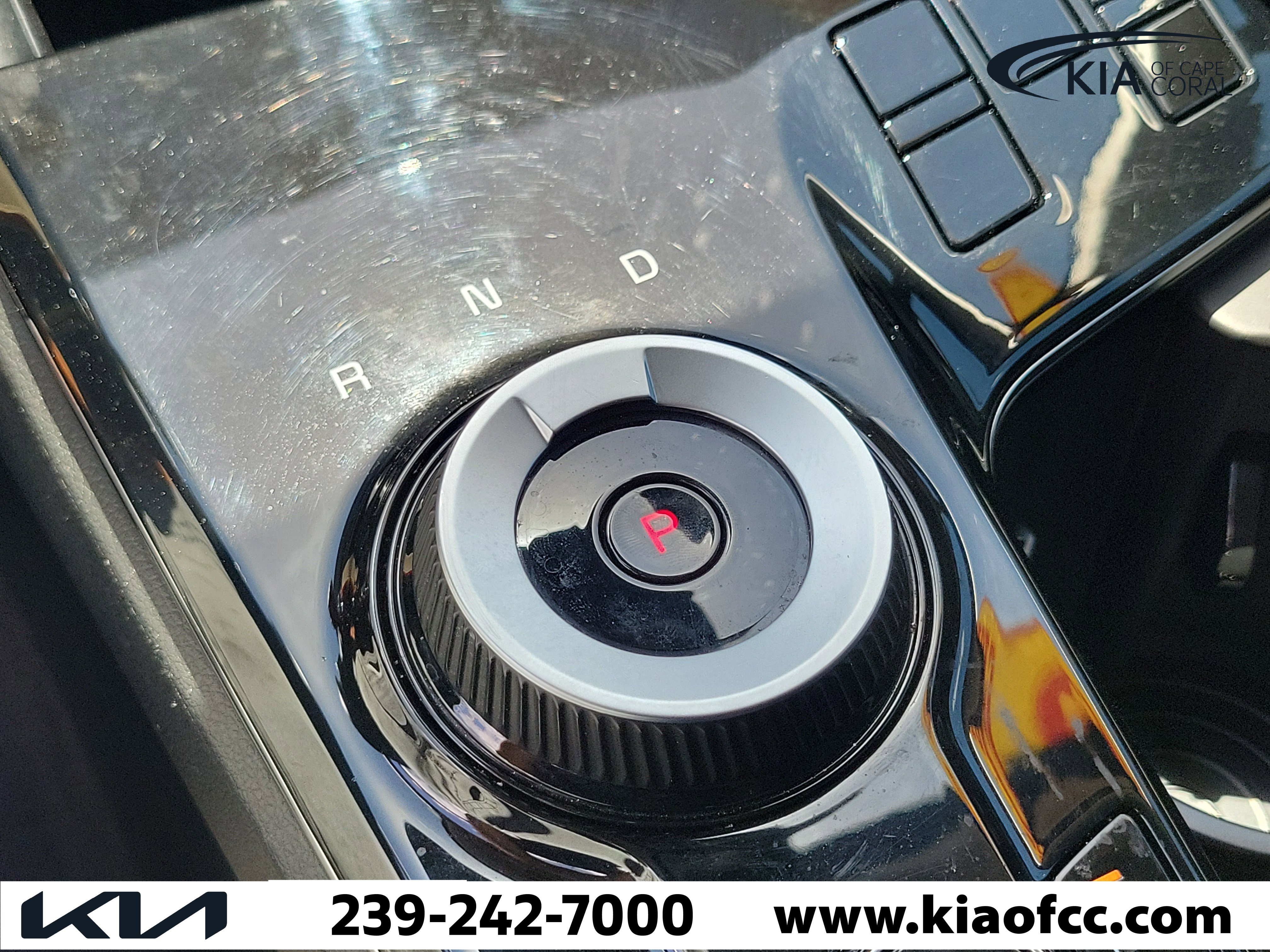 Certified 2025 Kia Sportage LX image 29