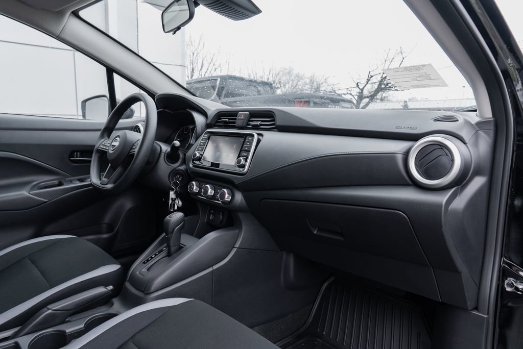 New 2025 Nissan Versa S w/ Trunk Package image 27