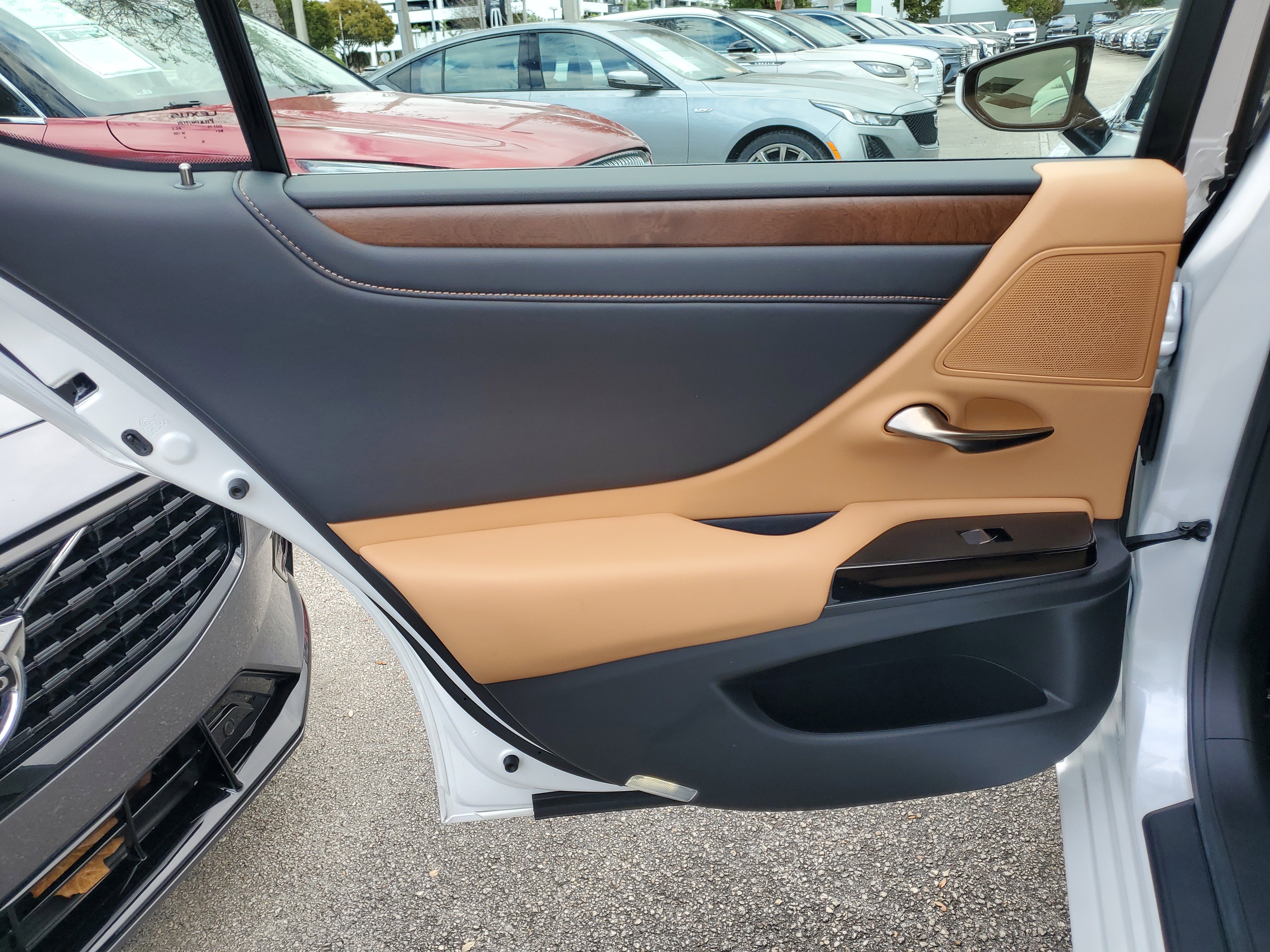 Used 2025 Lexus ES 350 350 image 11