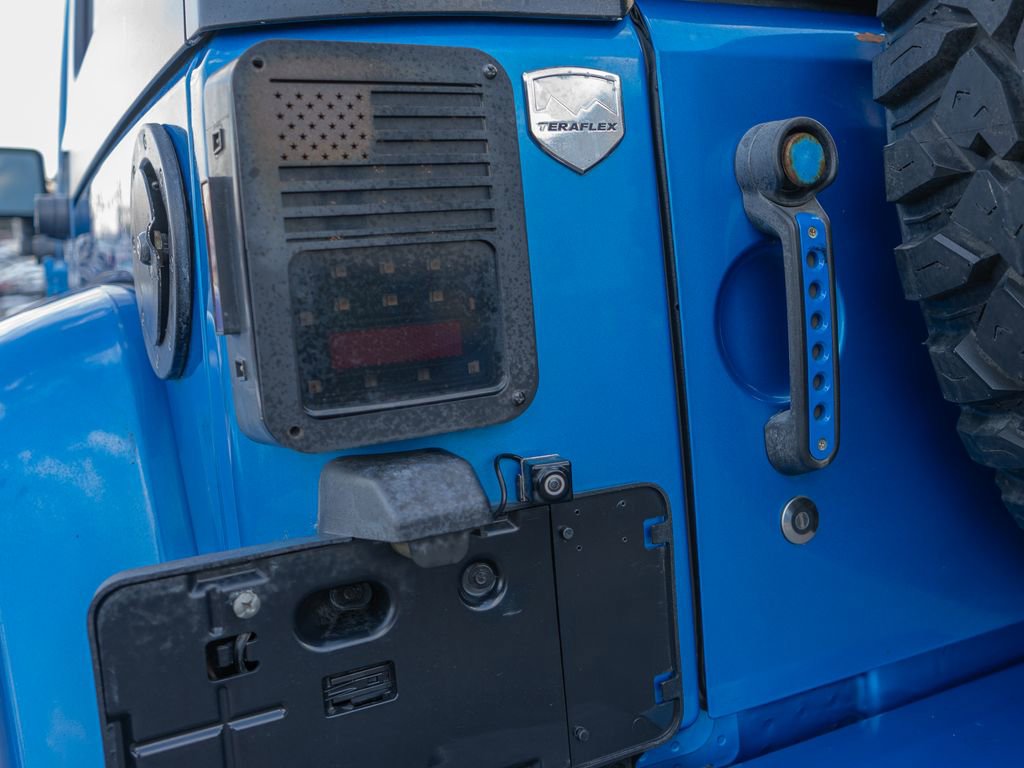 Used 2016 Jeep Wrangler Unlimited Sahara w/ Dual Top Group image 34