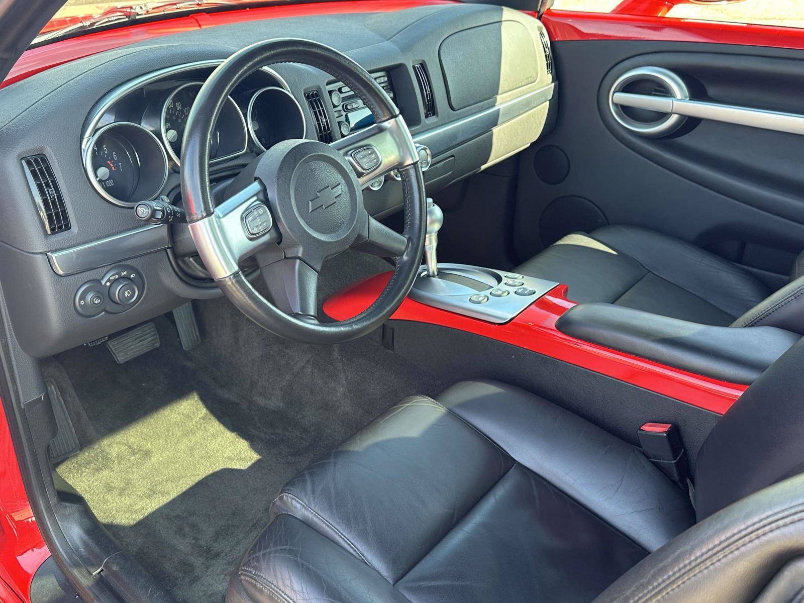 Used 2003 Chevrolet SSR w/ Preferred Equipment Group image 14