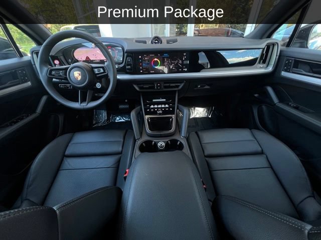 Used 2025 Porsche Cayenne E-Hybrid AWD/4WD image 2