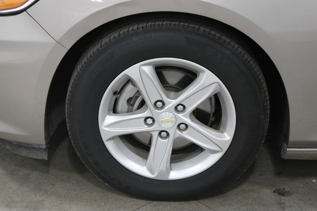 Used 2024 Chevrolet Malibu LT image 48